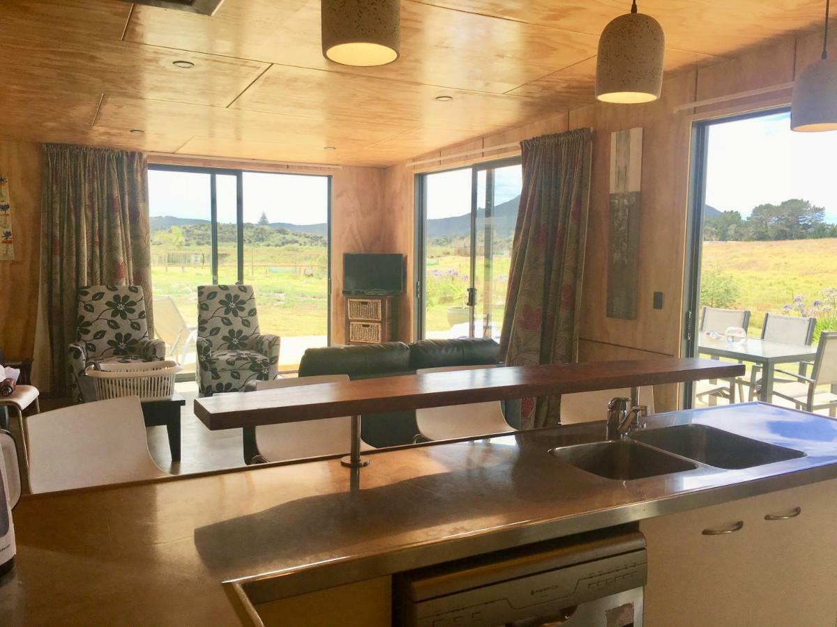 The Camel At Araiawa Raio Lodge Pukenui Экстерьер фото